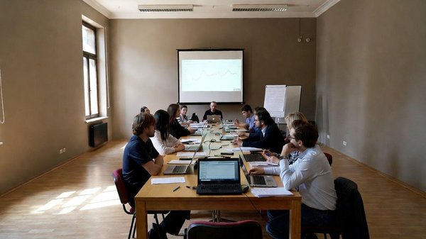 Développez vos compétences avec une formation en veille juridique